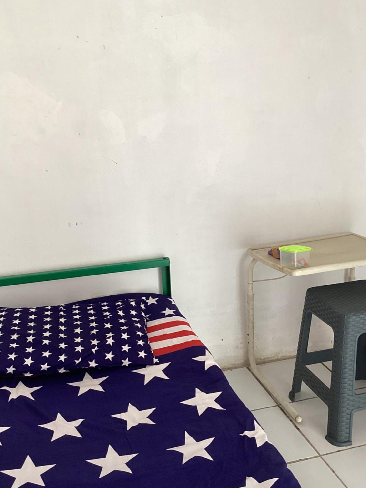 Affittacamere Kos Omah Yanto 19 Giacarta Esterno foto